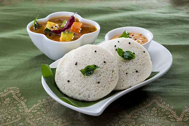 Idli with Sambar: An Easy Mess Breakfast
